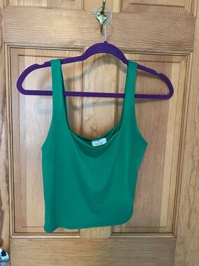 Green cropped tank